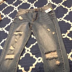 Distressed boyfriend jeans